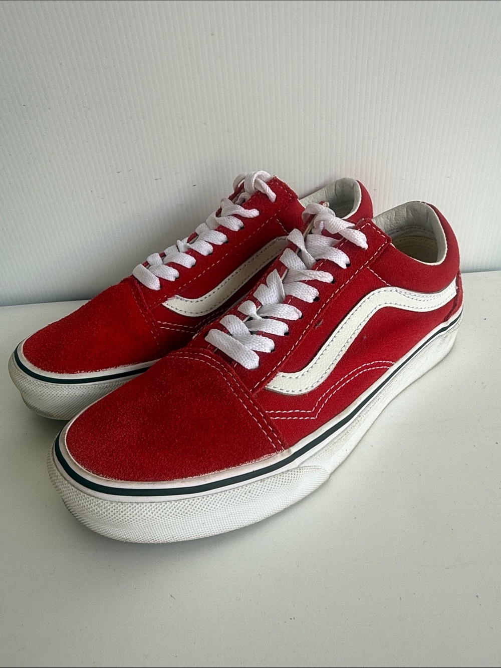 VANS OLD SKOOL RED SUEDE SKATE SHOES SNEAKERS SIZE 8 GREAT CONDITION SCHOOL